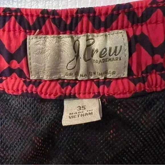 J Crew Men’s Swim Trunks Shorts Suit Geometric Patterned in Red and Navy Size 35 - Picture 6 of 9